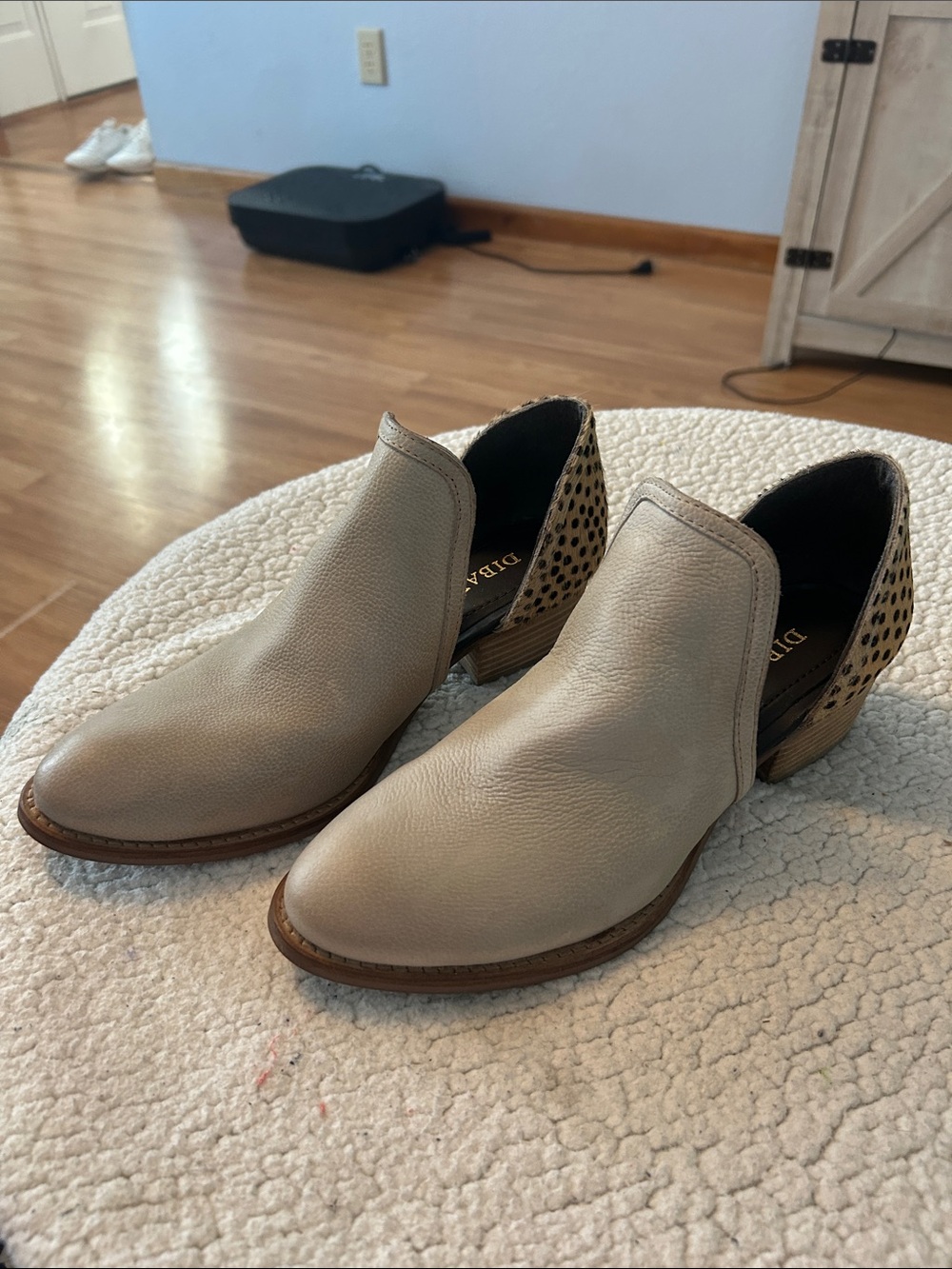 Everyday Slip-On Ankle Booties in Light Gray